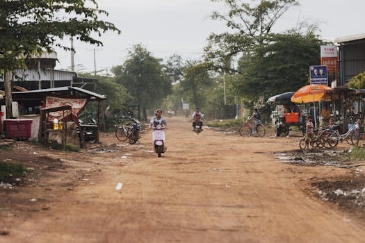 Exploring Countries by Bicycle for True Immersion