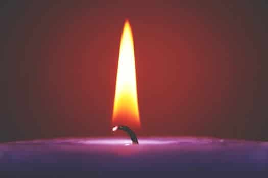 Scented candles transform ordinary evenings